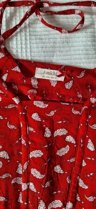 Vestido Amichi Rojo Estampado y como nuevo.