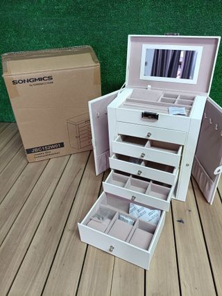 SONGMICS Caja Joyero de 6 Niveles, Navidad, Caja para Joyas con 5 Cajones, Gran Espacio, Interior con Espejo, Cerradura, Almacenaje de Joyas, Regalo para Seres Queridos, para Relojes, Blanco JBC152W01