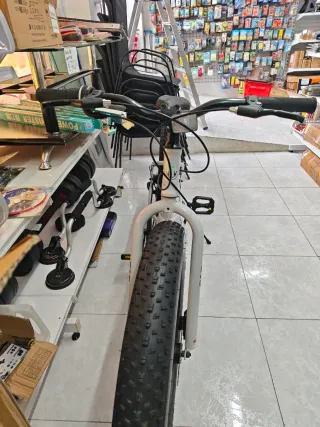 Bicicleta Fat Bike Blanca