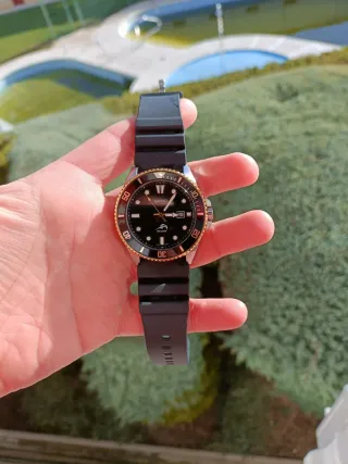 Casio Marlin Negro y Dorado