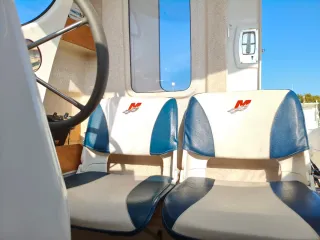 Embarcación Quicksilver 640