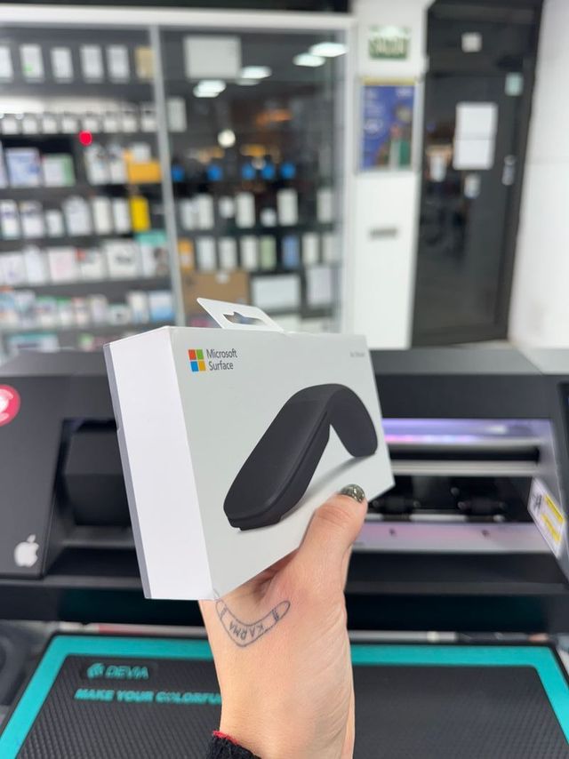 Mouse Arc inalámbrico Mircrosoft Surface negro