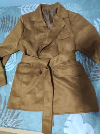 Chaqueta de ante marrón