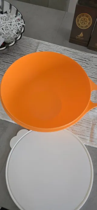Ciotola 4,5 lt. Tupperware Arancione e Bianca