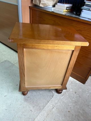 Mesilla de noche con cajones madera provenzal