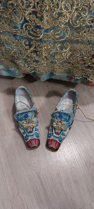 Traje de Fallera Oro y Multicolor