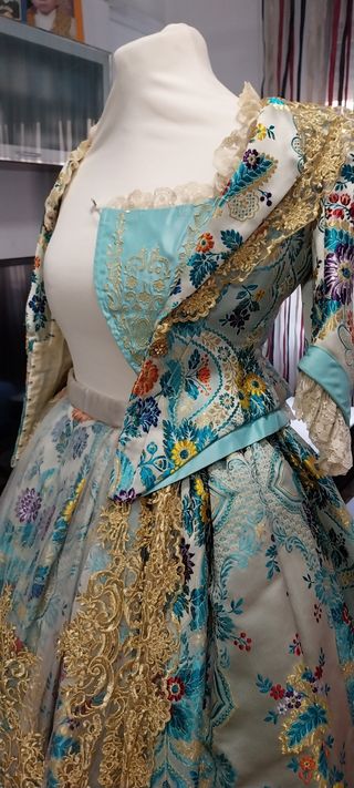 Traje de Fallera Oro y Multicolor