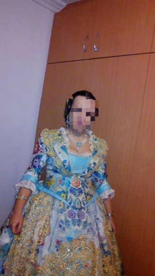 Traje de Fallera Oro y Multicolor