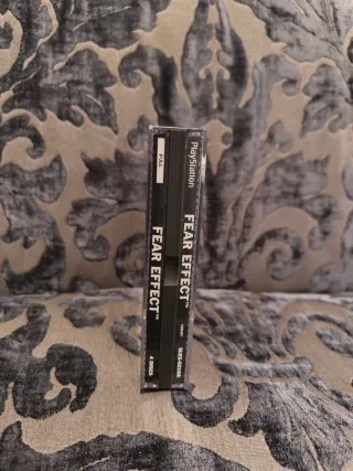 Fear Effect PS1 PAL España Italia Completo