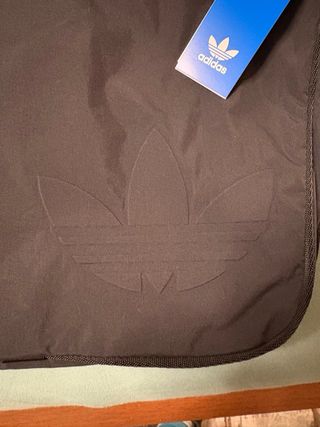 Borsa Adidas nera nuova