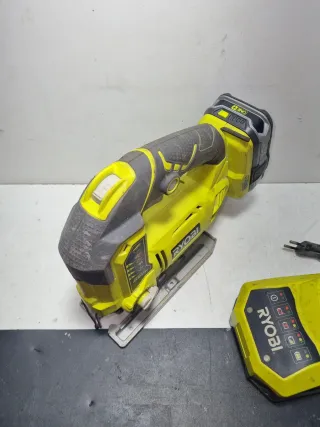 Caladora Ryobi a Batería