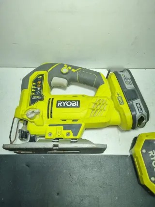 Caladora Ryobi a Batería