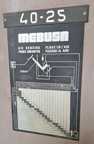 Plegadora hidráulica MEBUSA PH 40-25.