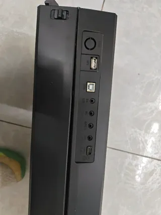 Piano Digital con Teclas Sensibles