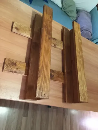 Estantería de madera para exterior