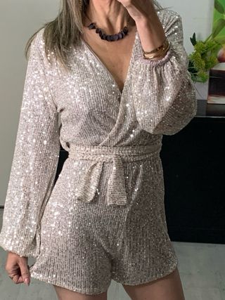 Mono corto lentejuelas talla única