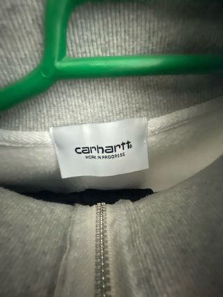 Sudadera Carhartt gris con cremallera