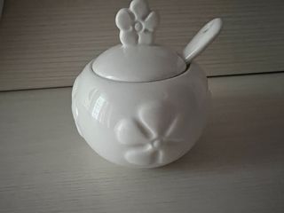 Zuccheriera Mulino Bianco in ceramica bianca