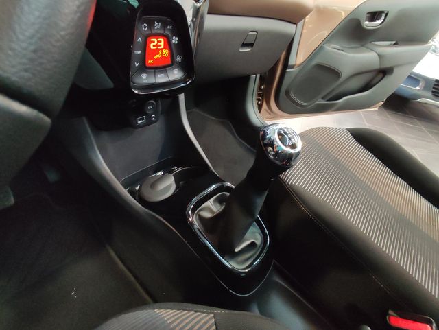 Peugeot 108 Top! Allure 1.2 PureTech 82