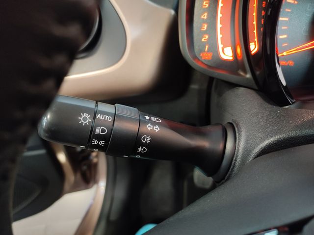 Peugeot 108 Top! Allure 1.2 PureTech 82