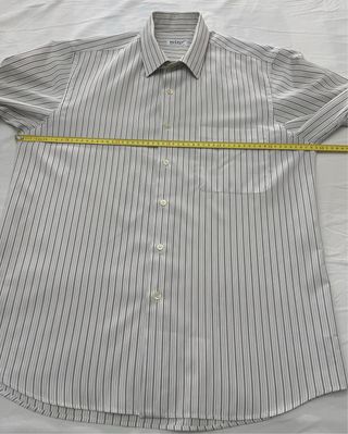 Camisa Mirto de vestir rayas gris y blanco.