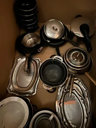Lote de sartenes y utensilios de cocina
