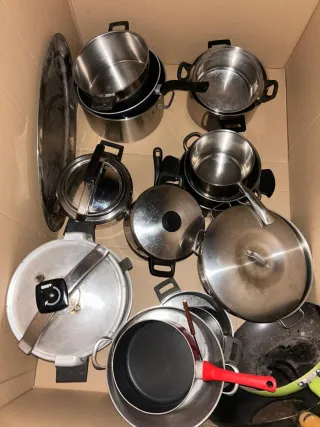 Lote de sartenes y utensilios de cocina