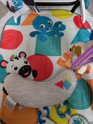 Alfombra gimnasio 4 In 1 Kickin'Tunes de Baby Eins