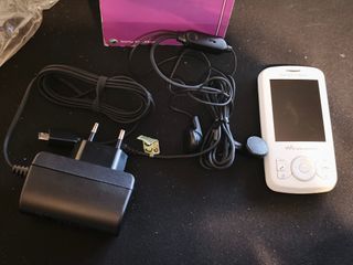 Teléfono movil Sony Ericsson W100 Spiro Walkman