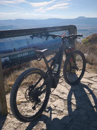 Bicicleta de montaña eléctrica