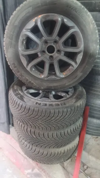 Llantas Nexen 215/60R16 Fiat 500