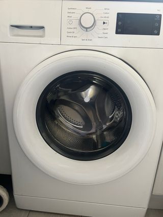 Lavadora casi nueva por mudanza