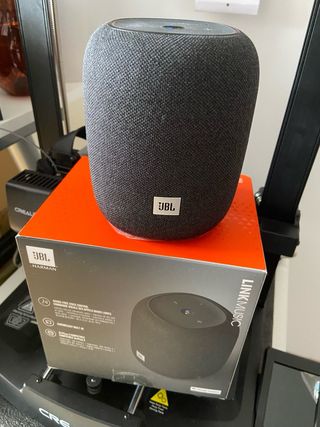 JBL Link Music Altavoz Inteligente Gris