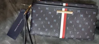 Cartera Tommy Hilfiger con logo