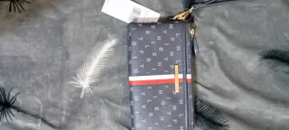 Cartera Tommy Hilfiger con logo