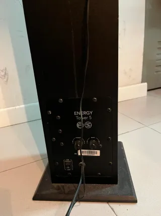 Torre de Sonido Negra Energy tower 5
