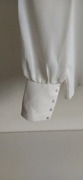 Blusa blanca elegante talla M