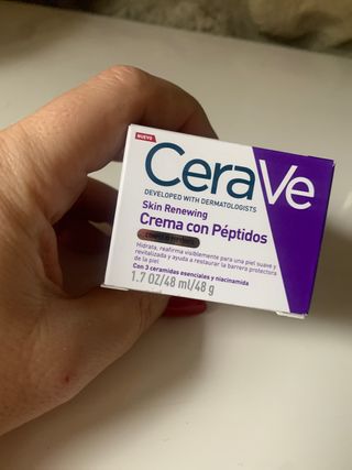 CeraVe Crema Viso Rinnovatrice con Peptidi