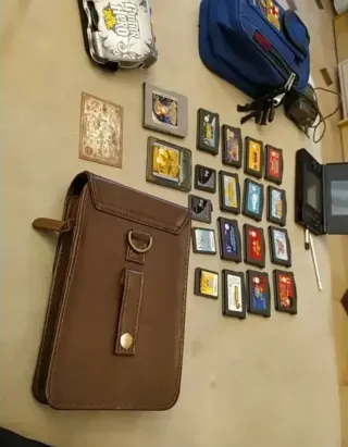 Nintendo DS Lite Negra + Juegos y Accesorios