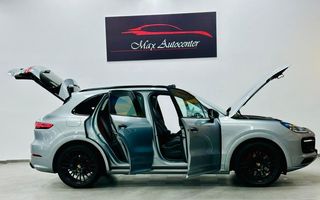 Porsche Cayenne GTS