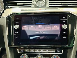 Volkswagen Passat VOLKSWAGEN Passat Variant Sport 2.0 TDI 140kW BMT DSG