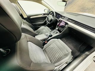 Volkswagen Passat VOLKSWAGEN Passat Variant Sport 2.0 TDI 140kW BMT DSG