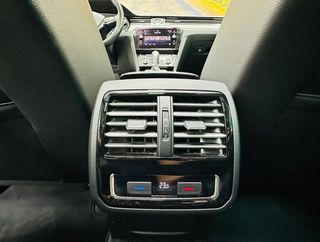 Volkswagen Passat VOLKSWAGEN Passat Variant Sport 2.0 TDI 140kW BMT DSG