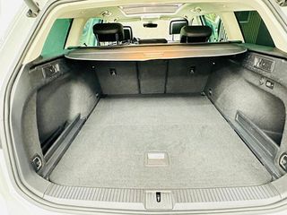 Volkswagen Passat VOLKSWAGEN Passat Variant Sport 2.0 TDI 140kW BMT DSG