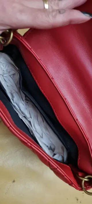 Bolso acolchado Zara cadena