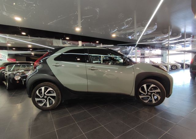 Toyota Aygo X Cross 1.0 VVT-I 72CV Undercover CVT