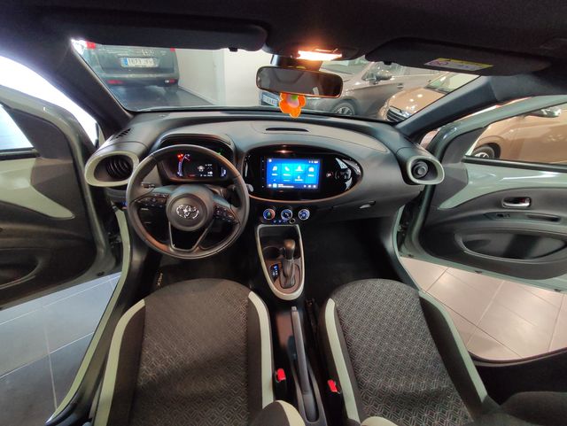 Toyota Aygo X Cross 1.0 VVT-I 72CV Undercover CVT