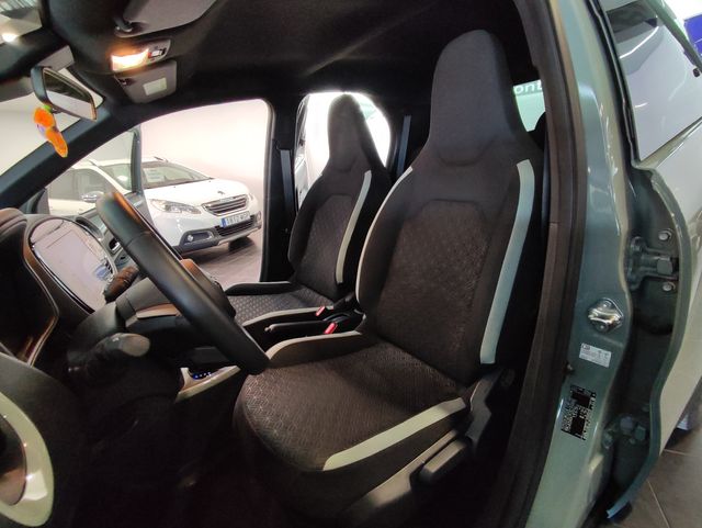 Toyota Aygo X Cross 1.0 VVT-I 72CV Undercover CVT