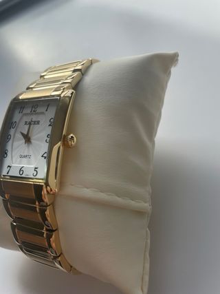 Reloj Racer Elegante Dorado Nuevo