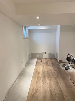 Suelos cerámicos porcelánicos laminados y vinílico